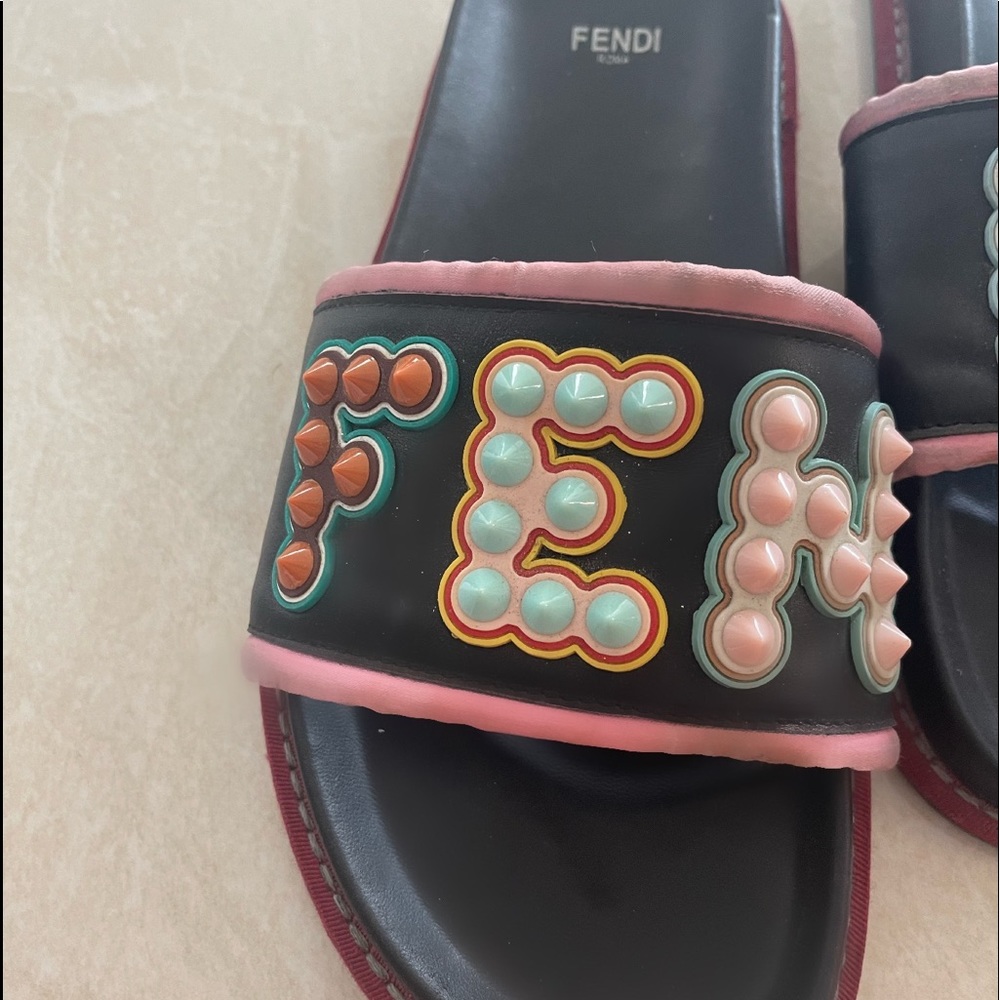 Fendi Black Logo Slides